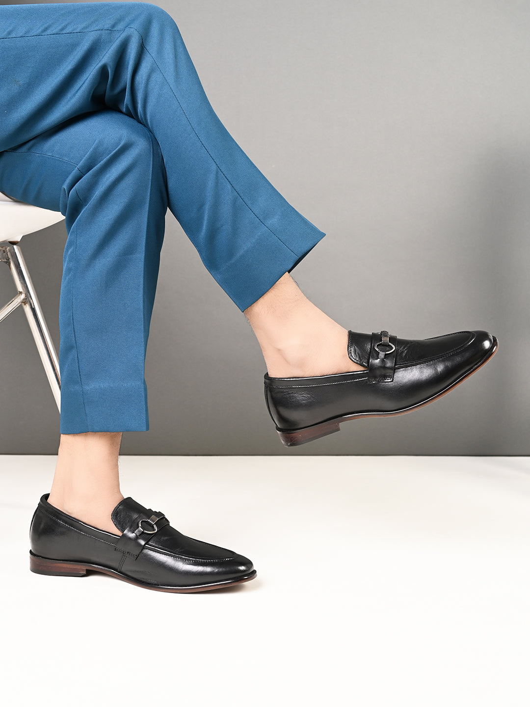 Pelle Albero Black Leather Slip on Handcrafted Round Formal Shoes For